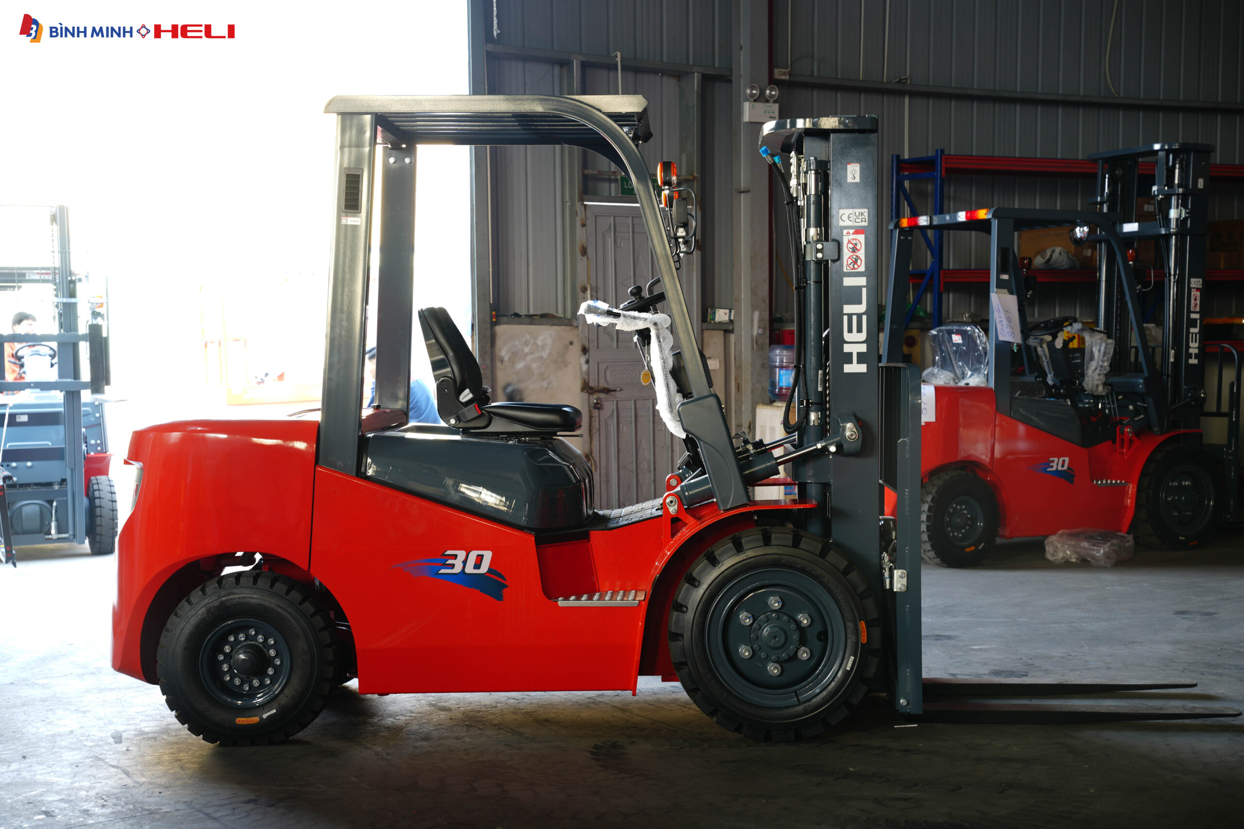 Xe Nâng Dầu Động Cơ Nhật Bản 3 Tấn All New 100%