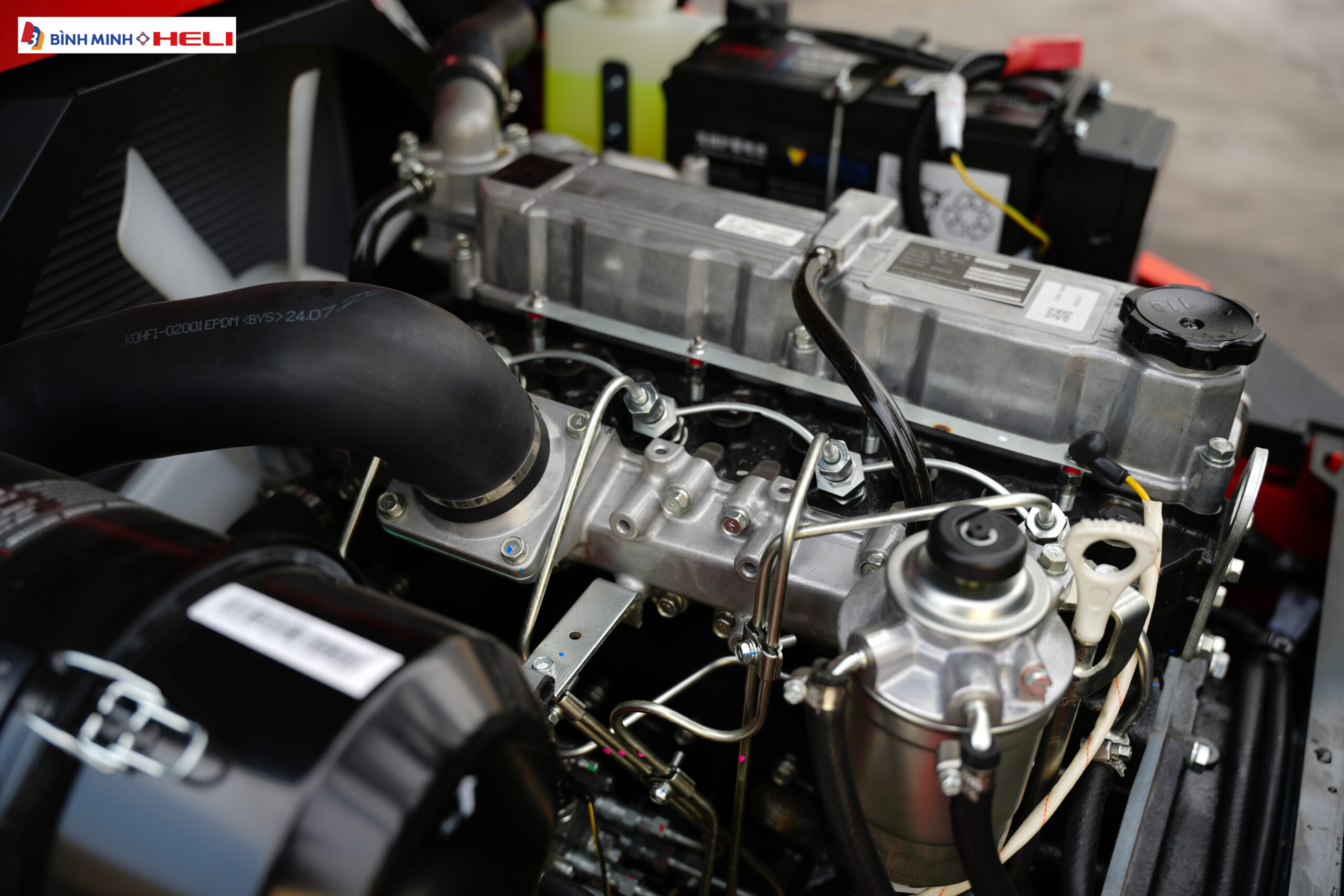 Xe nâng dầu 2.5 tấn mitsubishi