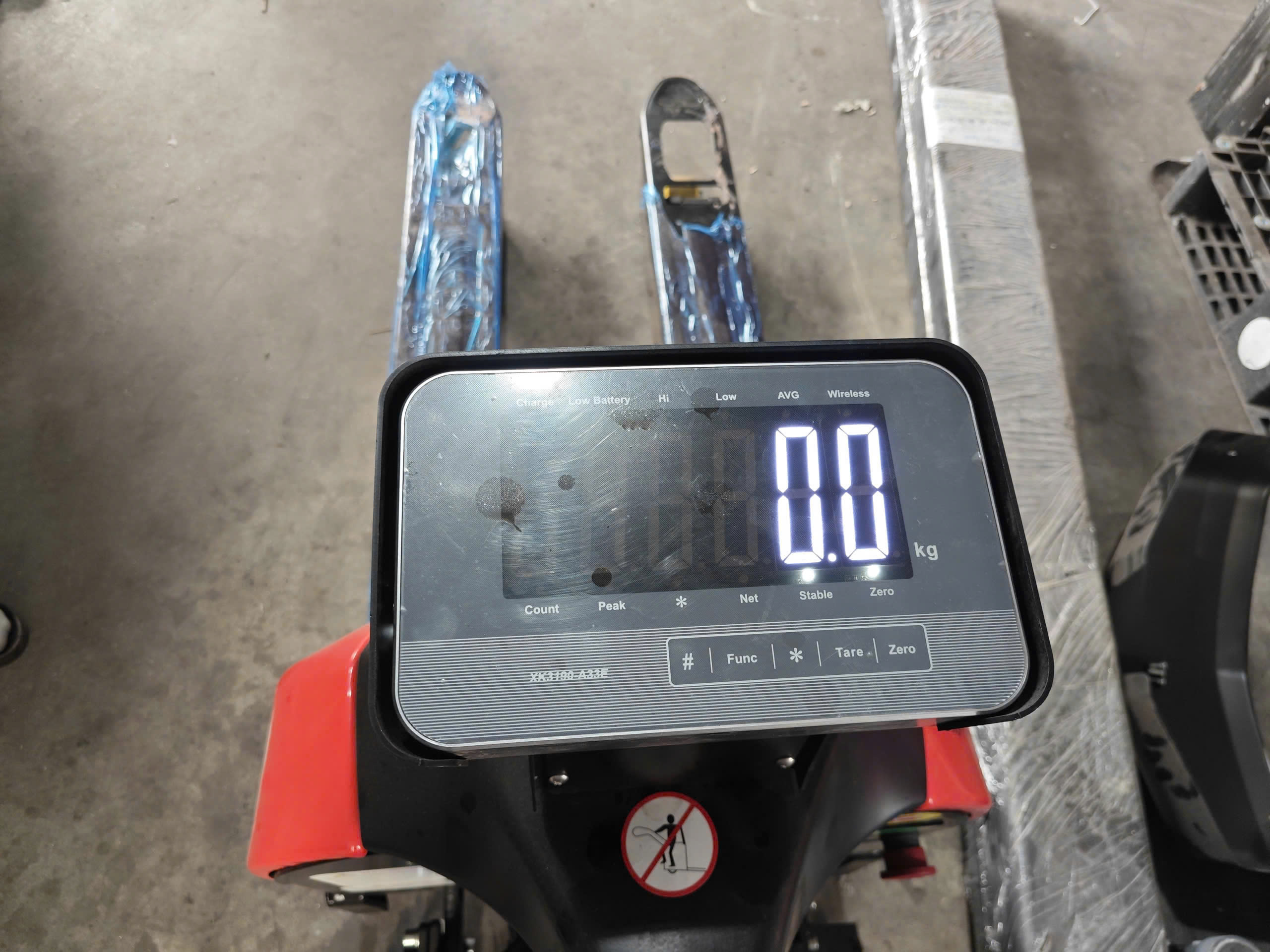 Xe Nâng Tay Điện Gắn Cân Điện Tử Pin Lithium Mới 100%